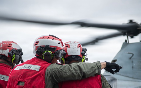 USS New Orleans (LPD 18) and Marine Medium Tiltrotor Squadron (VMM) 265 (Rein.) Conduct Flight Operations