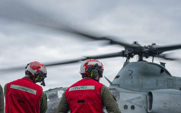 USS New Orleans (LPD 18) and Marine Medium Tiltrotor Squadron (VMM) 265 (Rein.) Conduct Flight Operations