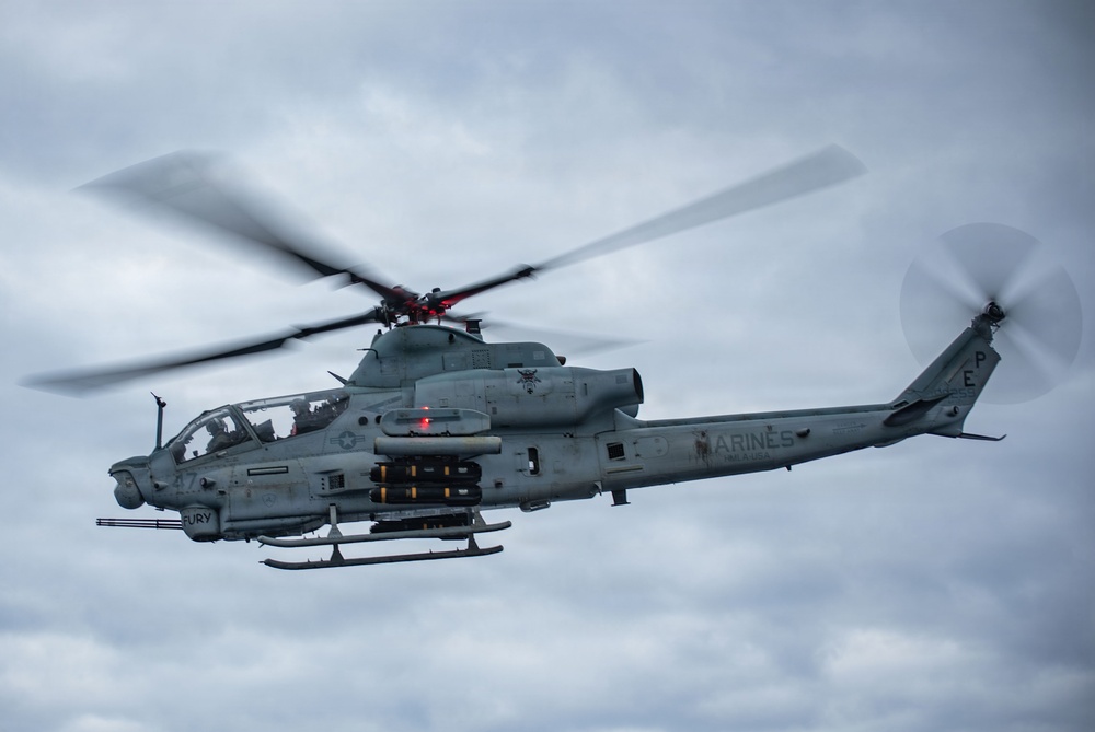 USS New Orleans (LPD 18) and Marine Medium Tiltrotor Squadron (VMM) 265 (Rein.) Conduct Flight Operations