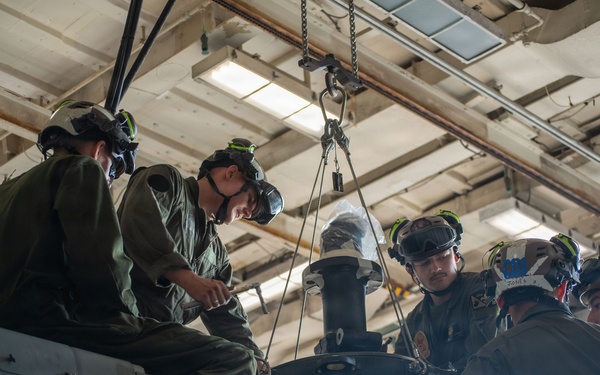 31st Marine Expeditionary Unit Performs Aircraft Maintenance aboard USS New Orleans (LPD 18)