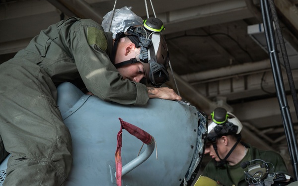 31st Marine Expeditionary Unit Performs Aircraft Maintenance aboard USS New Orleans (LPD 18)