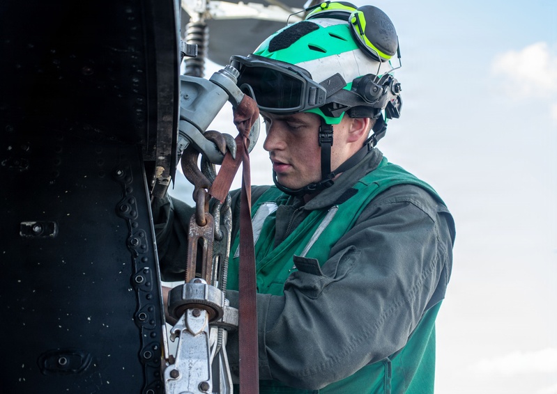 31st Marine Expeditionary Unit Performs Aircraft Maintenance aboard USS New Orleans (LPD 18)