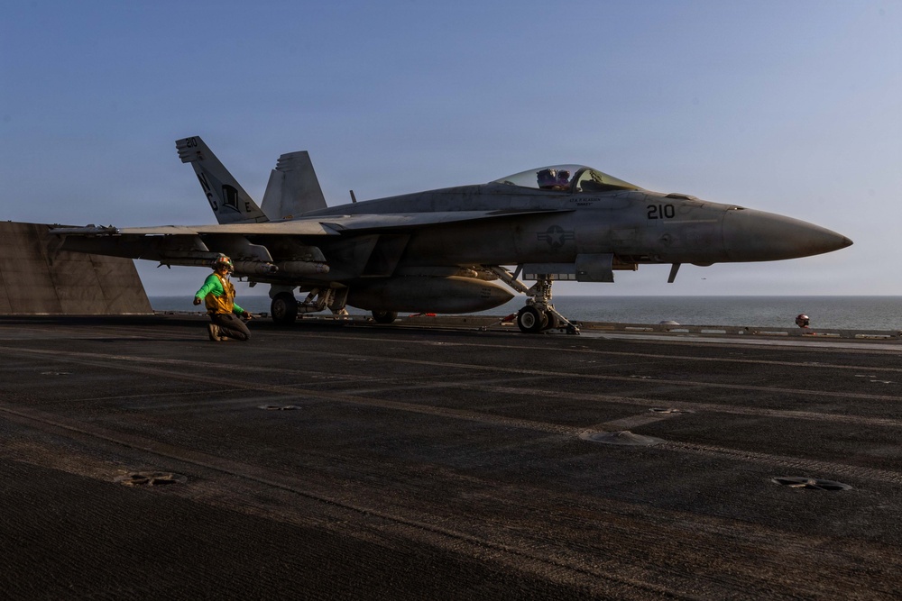 USS Abraham Lincoln Conducts Flight Operations in Support of Operation Epic Fury
