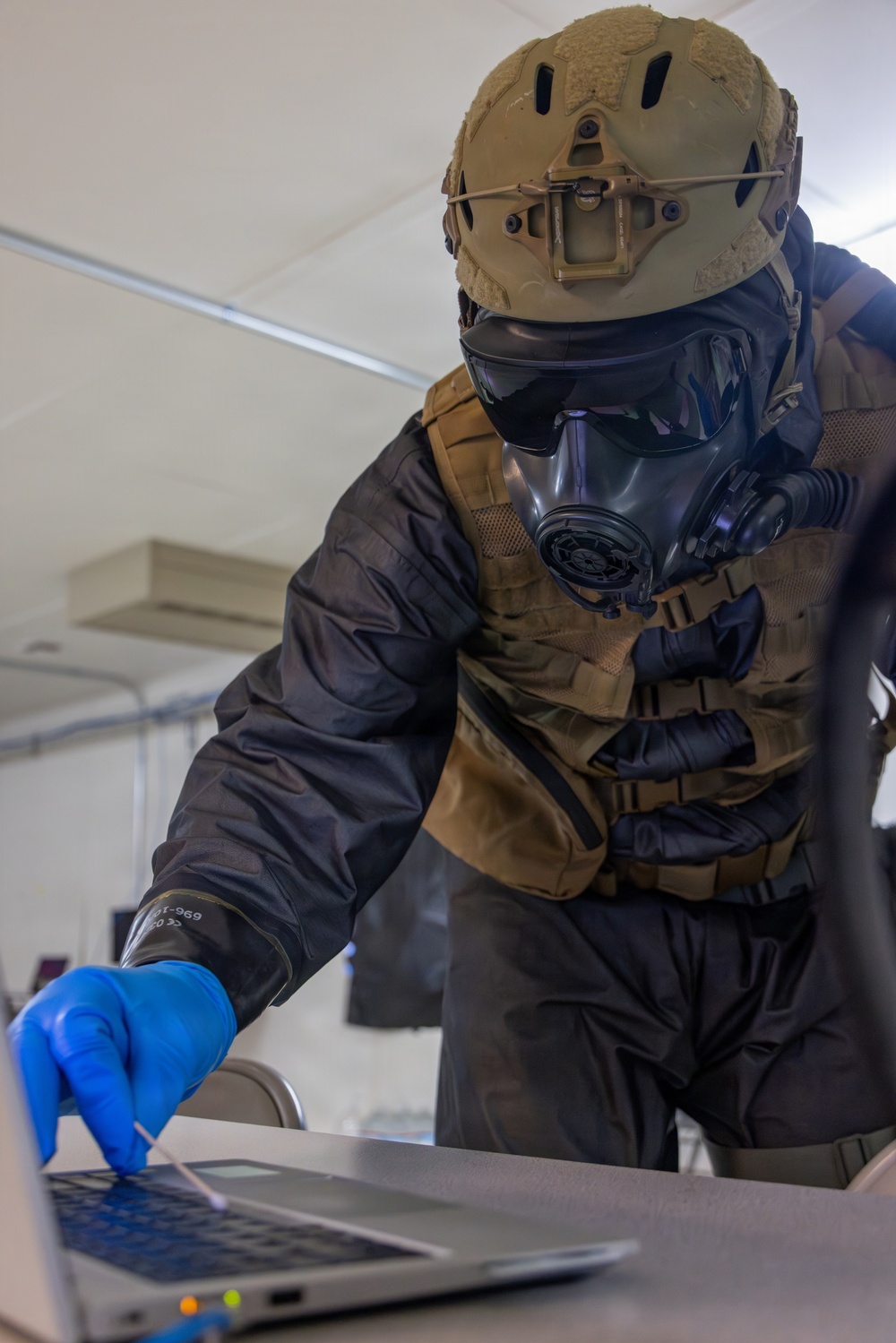 ARCTIC EDGE 2026: CBIRF conducts analytic sample training