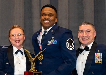 307th Bomb Wing honors outstanding Airmen at its first annual awards banquet