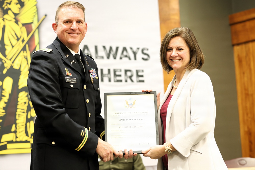 Guard Officer Retires After 32 years; Has No Plans to Give Spouse’s Liver Back