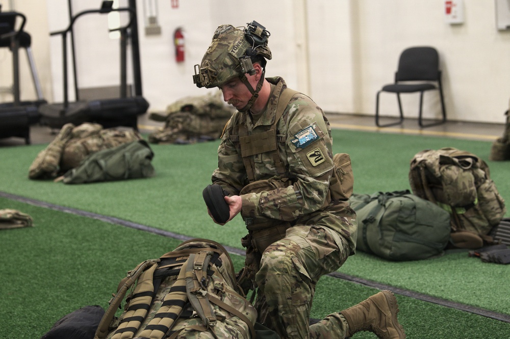 Washington National Guard Soldiers compete in Best Warrior Competition at Yakima Training Center
