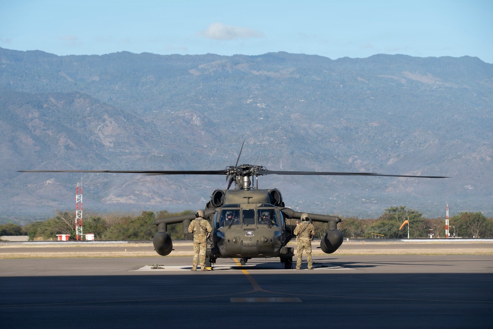 JTF-Bravo Aircraft Support U.S.-Panama Effort to Strengthen Regional Security in Jungle Training