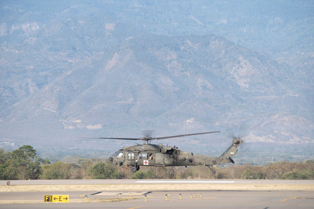 JTF-Bravo Aircraft Support U.S.-Panama Effort to Strengthen Regional Security in Jungle Training