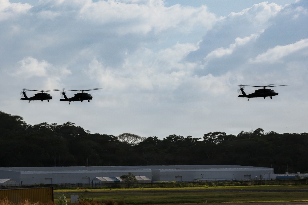 DVIDS - Images - Joint Task Force-Bravo delivers helicopters to support ...