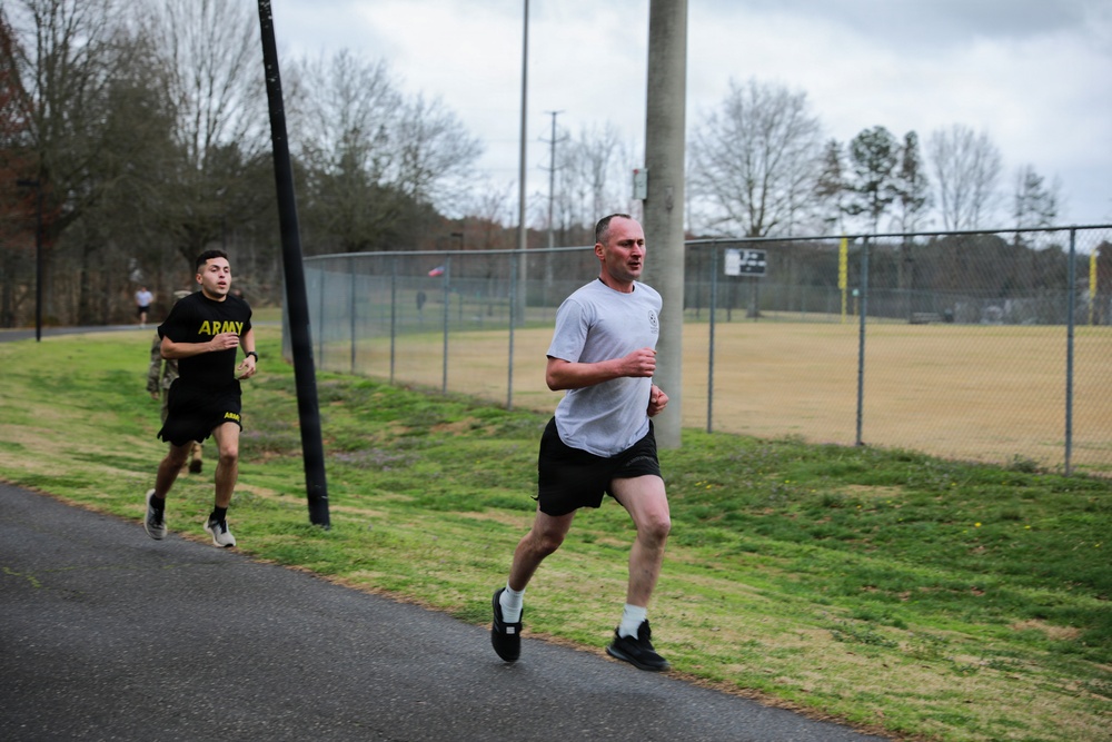 Allied Service Members Compete in Army Fitness Test at Georgia Best Warrior Competition