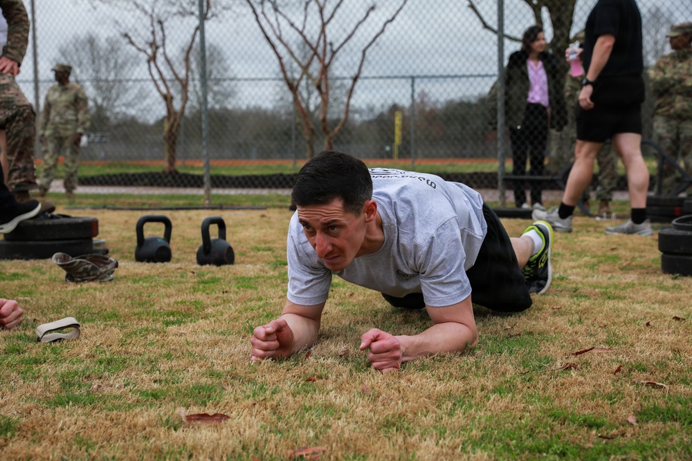 Allied Service Members Compete in Army Fitness Test at Georgia Best Warrior Competition - 3