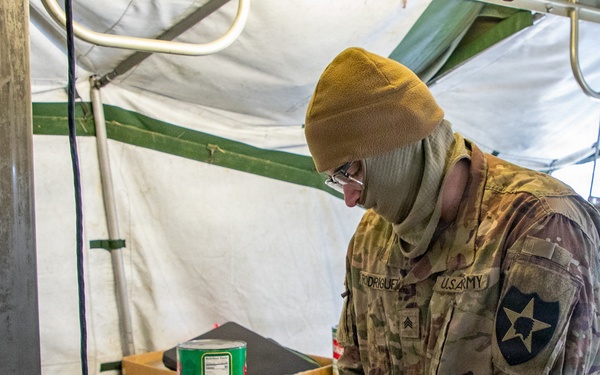 Champion Brigade Cooks Feed the Warrior