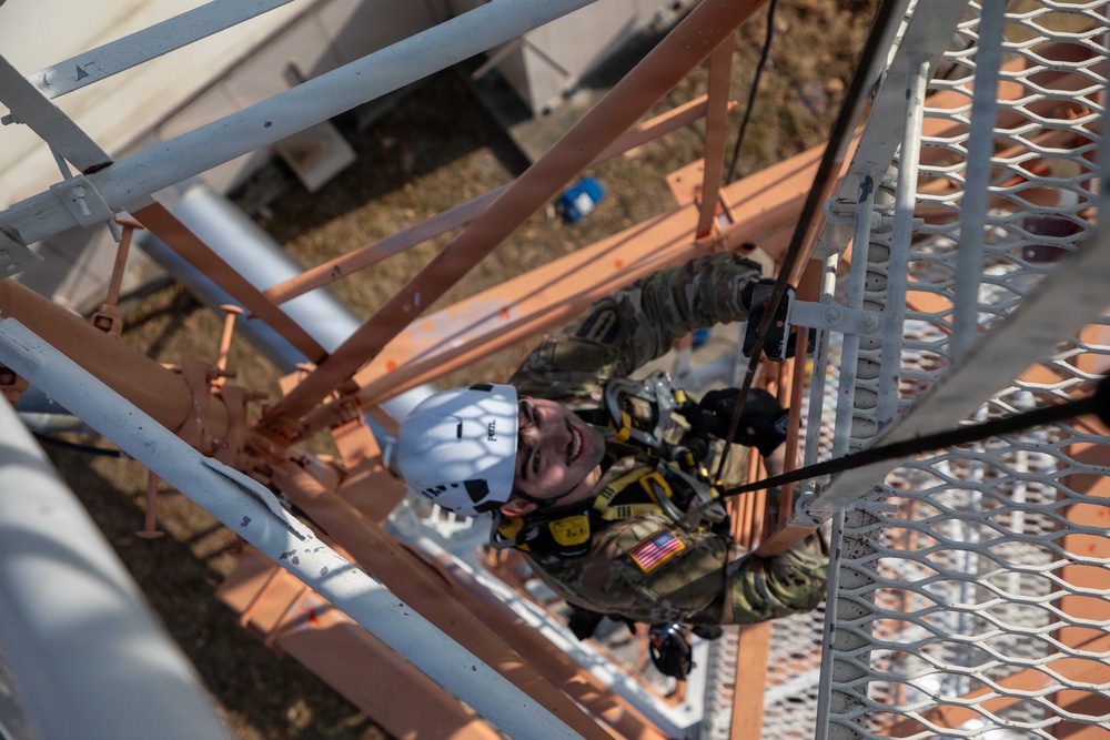 1st Signal Brigade Conducts Tower Climbing Training at Osan Air Base