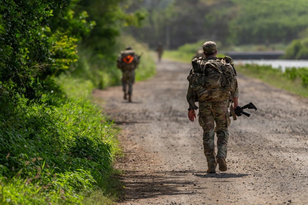 Pushing Each Other to the Limit: Hawaii Guardsmen Battle for Best Warrior Honors