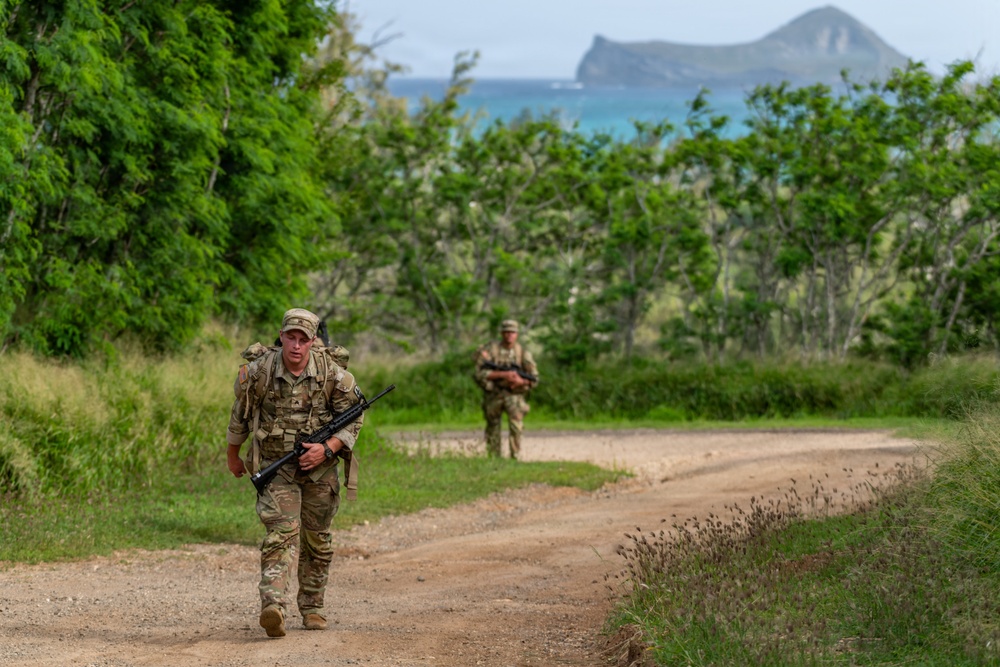 Pushing Each Other to the Limit: Hawaii Guardsmen Battle for Best Warrior Honors