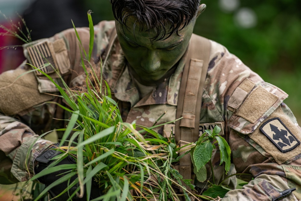 Pushing Each Other to the Limit: Hawaii Guardsmen Battle for Best Warrior Honors