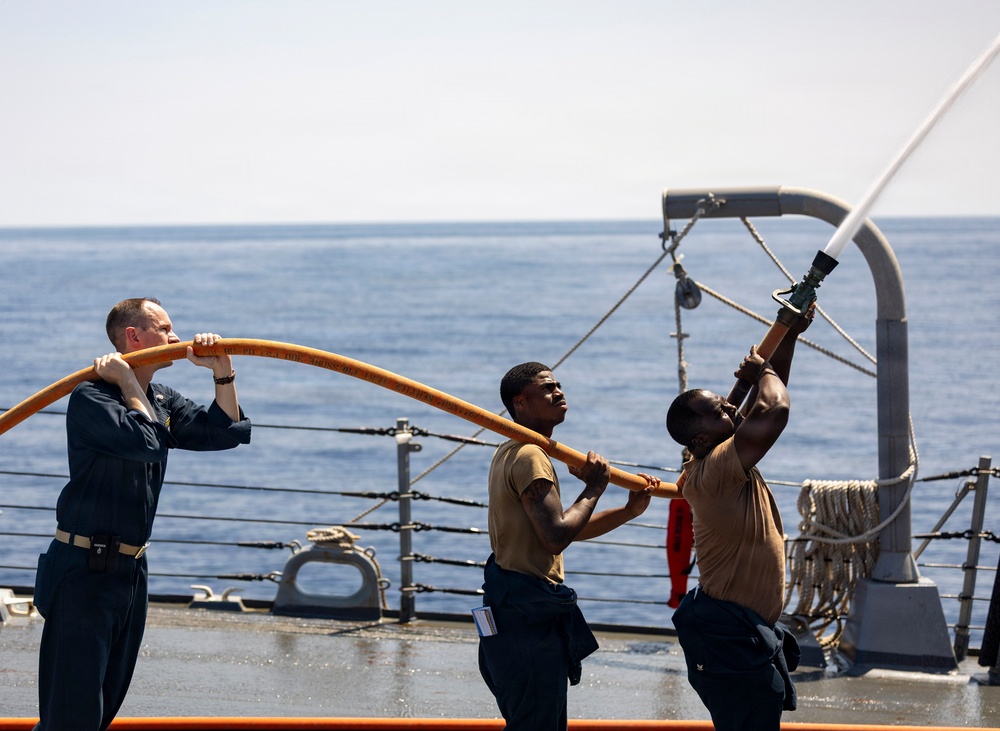 Dewey Conducts Freshwater Wash Down in the South China Sea