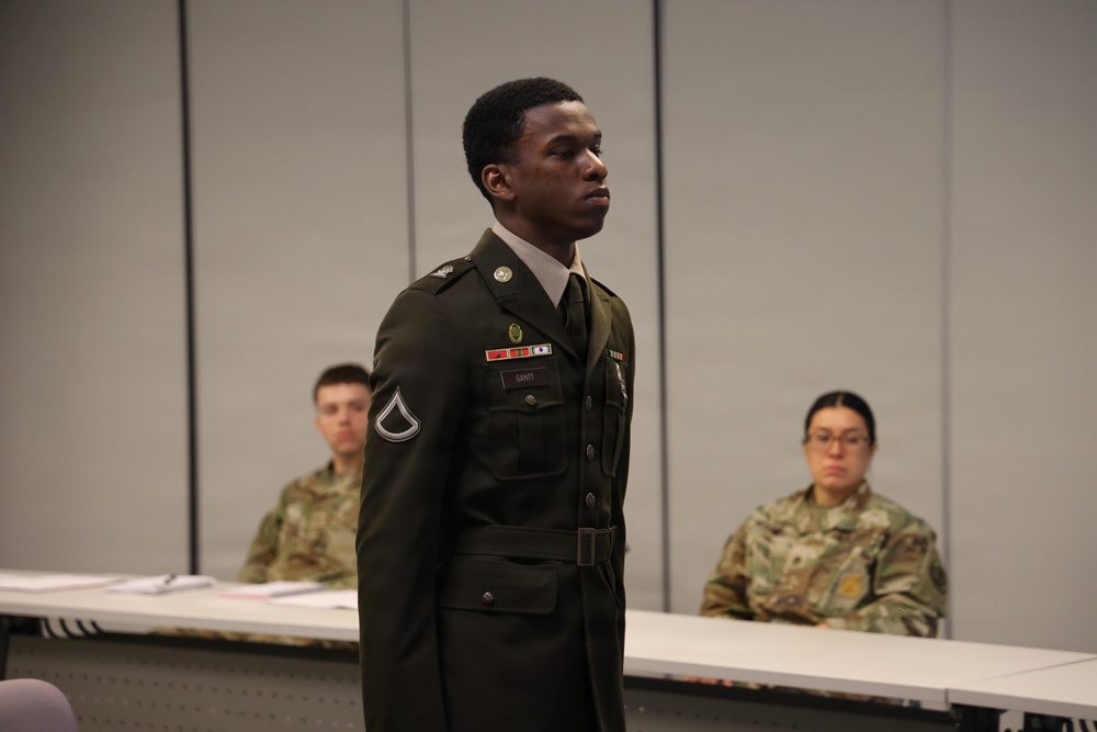 94th MP Battalion Soldiers compete in SNOK of the Quarter