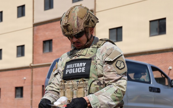 94th MP Battalion Soldiers compete in SNOK of the Quarter