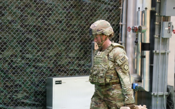 94th MP Battalion Soldiers compete in SNOK of the Quarter