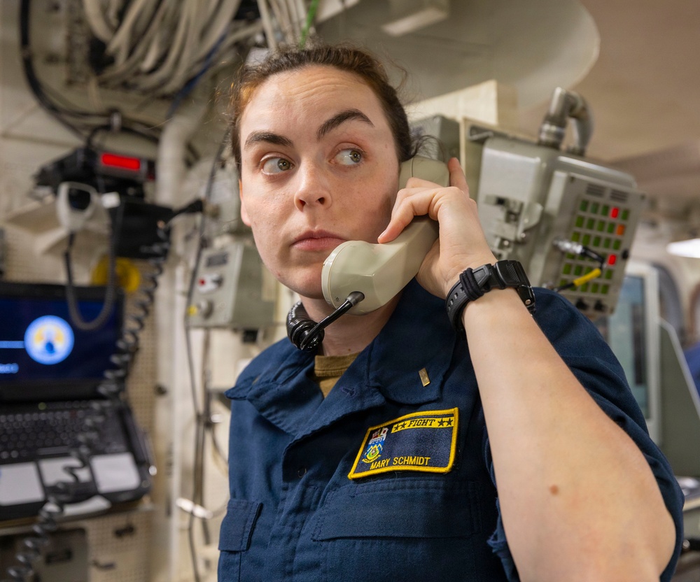 USS Dewey Conducts Training Drill in the South China Sea