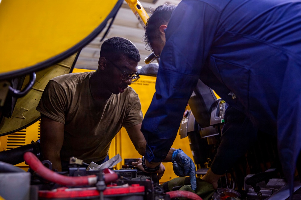 USS Abraham Lincoln (CVN 72) supports Operation Epic Fury.