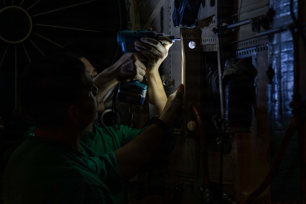 USS Abraham Lincoln (CVN 72) supports Operation Epic Fury