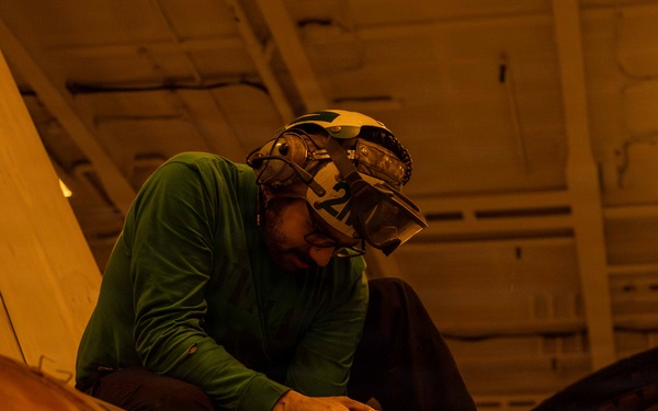 USS Abraham Lincoln (CVN 72) supports Operation Epic Fury