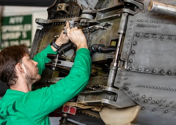 USS Abraham Lincoln (CVN 72) supports Operation Epic Fury