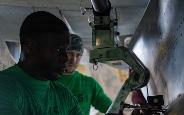 USS Abraham Lincoln (CVN 72) supports Operation Epic Fury