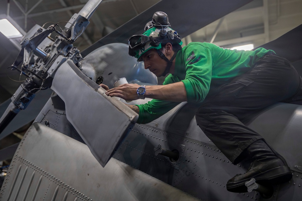 USS Abraham Lincoln (CVN72) supports Operation Epic Fury