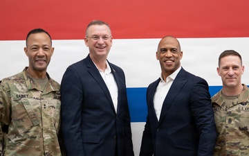 Cabinet Members Visit Caserma Ederle PX