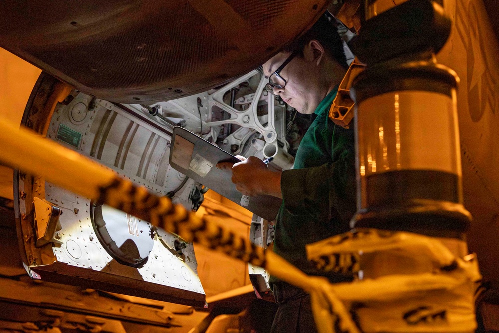 USS Abraham Lincoln (CVN72) supports Operation Epic Fury