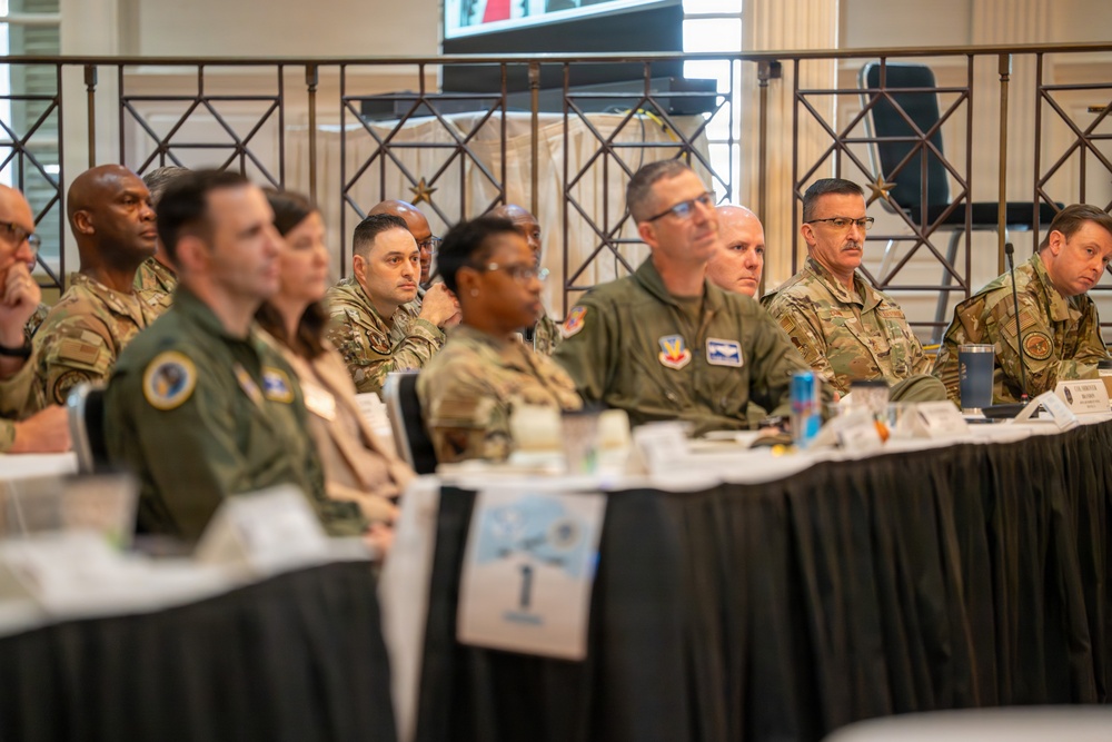 VCSAF speaks to Air University