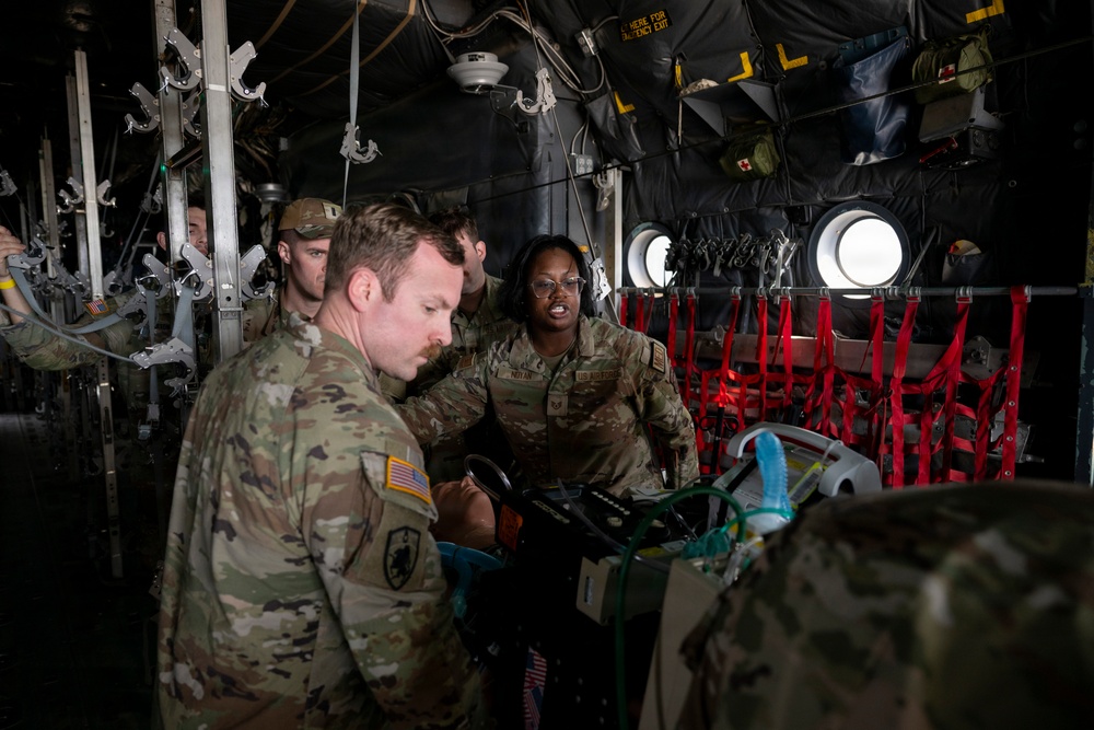 Joint Critical Care Exercise prepares Soldiers, Airmen to deploy