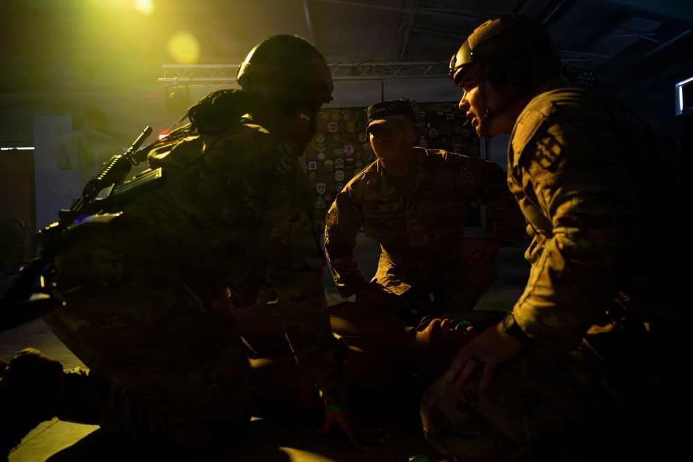 Joint Critical Care Exercise prepares Soldiers, Airmen to deploy