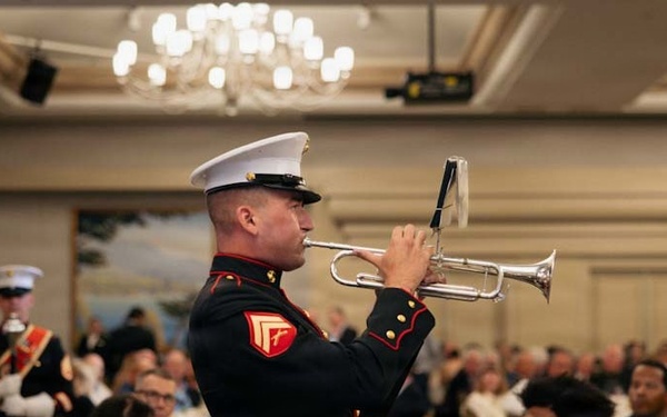 Marine Corps San Diego Band perform for Patriots at Pebble