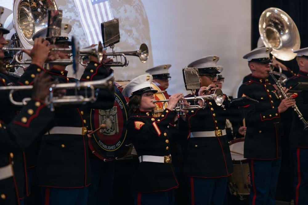 Marine Corps San Diego Band perform for Patriots at Pebble