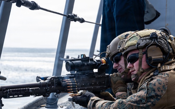 31st MEU | Live-Fire deck shoot aboard the USS New Orleans (LPD-18)