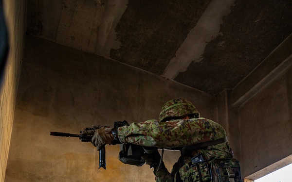 31st MEU | India Co conducts room clearing drills with the JGSDF