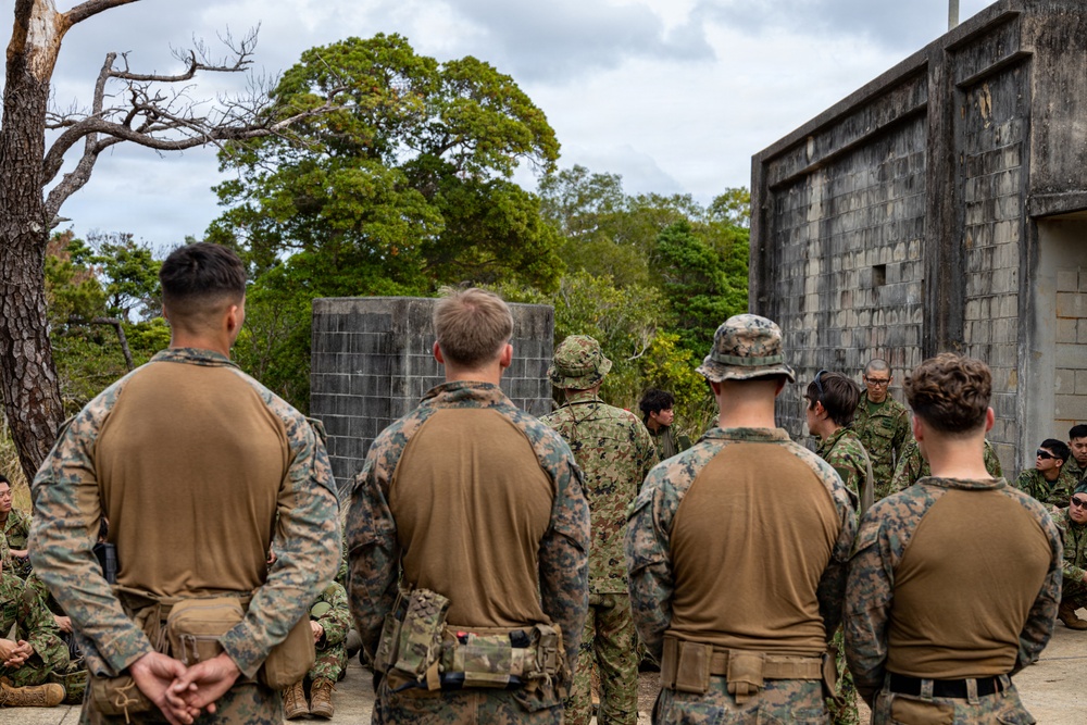 31st MEU | India Co conducts room clearing drills with the JGSDF
