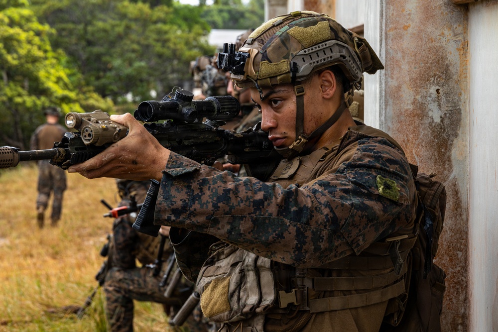 31st MEU | India Co conducts a simulated raid with the JGSDF