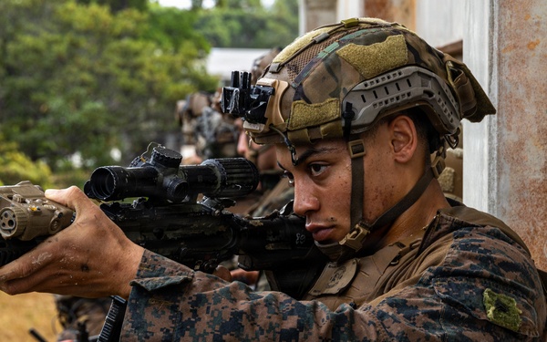 31st MEU | India Co conducts a simulated raid with the JGSDF