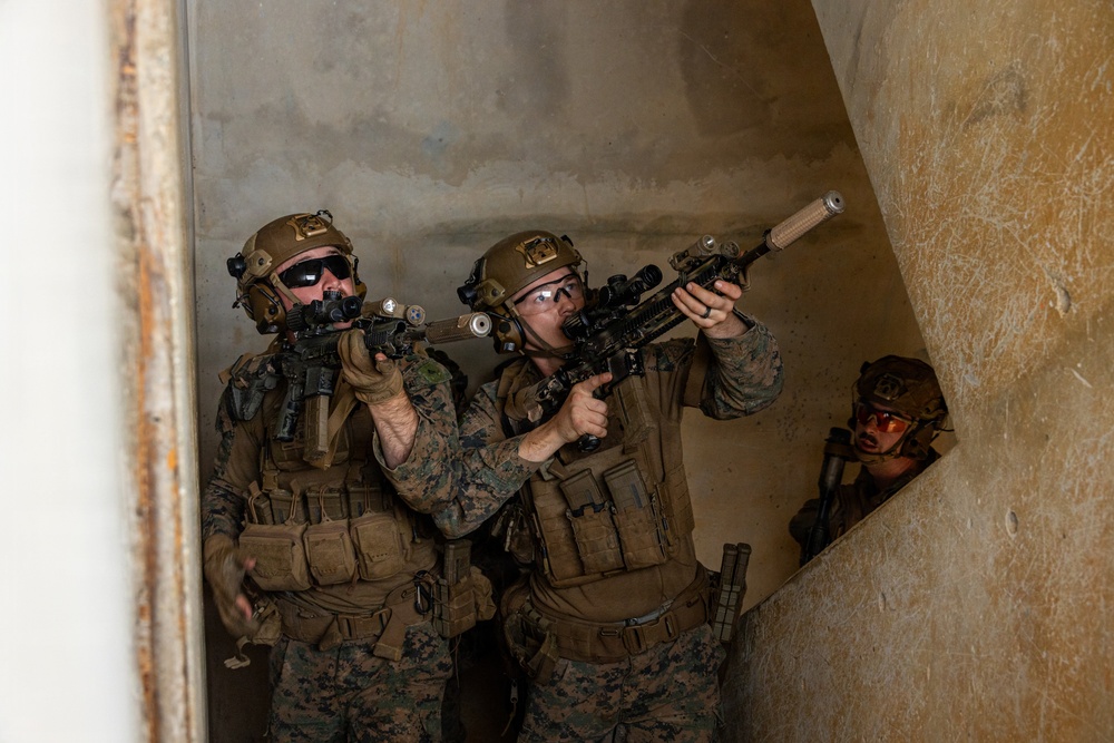 31st MEU | India Co conducts a simulated raid with the JGSDF