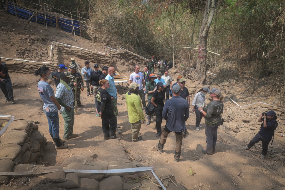 U.S. Ambassador to Thailand and DPAA Leadership visits Recovery Team