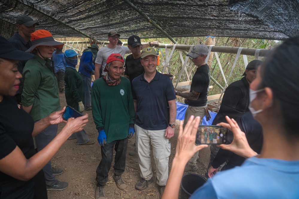 U.S. Ambassador to Thailand and DPAA Leadership visits Recovery Team