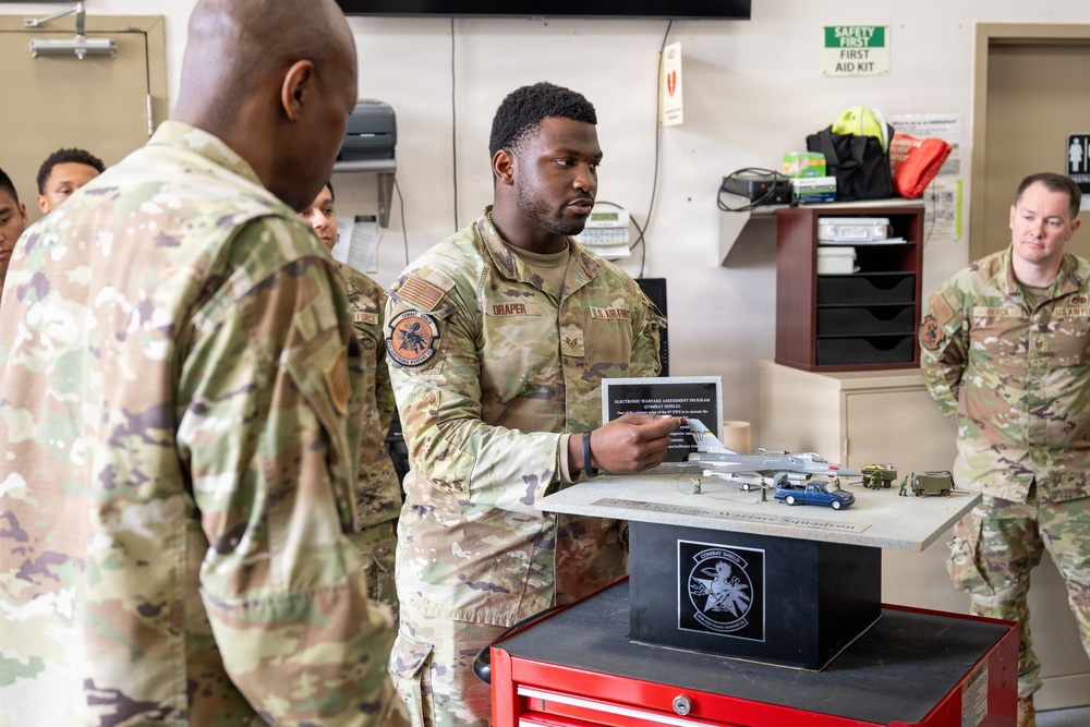 Crows Host 20th Air Force Command Chief