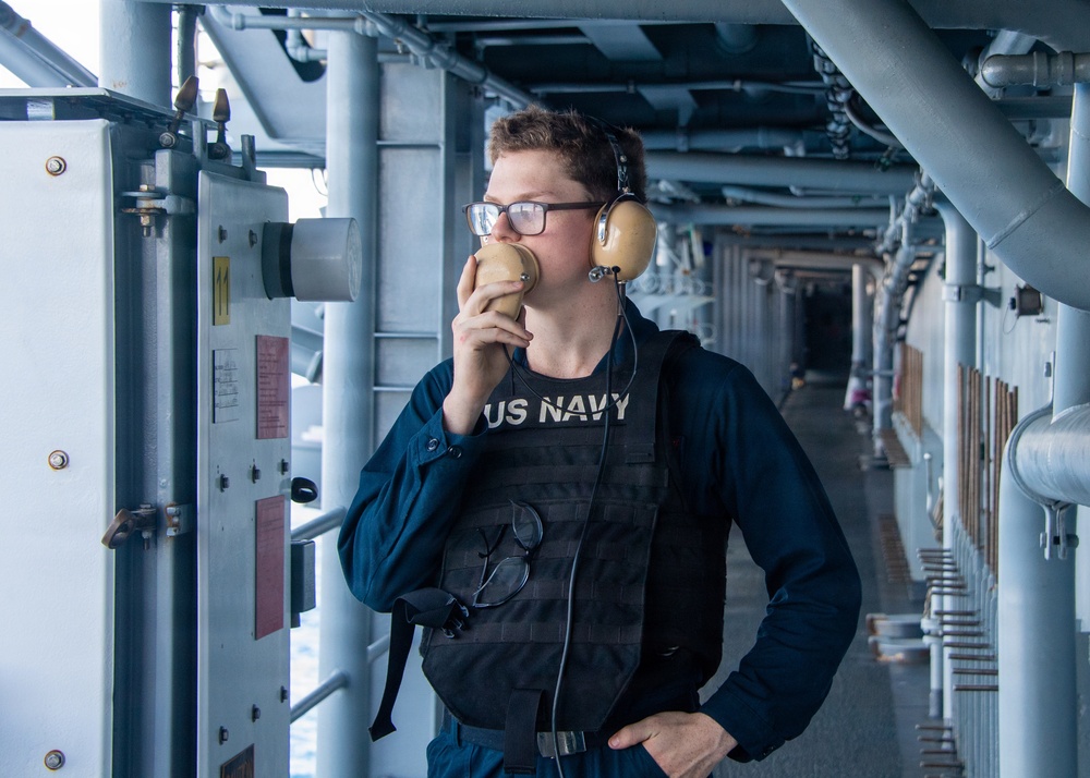 USS Essex Mk38 Live Fire Exercise