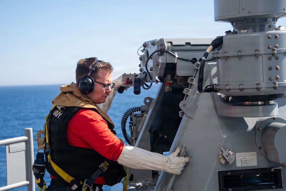 USS Essex Mk38 Live Fire Exercise